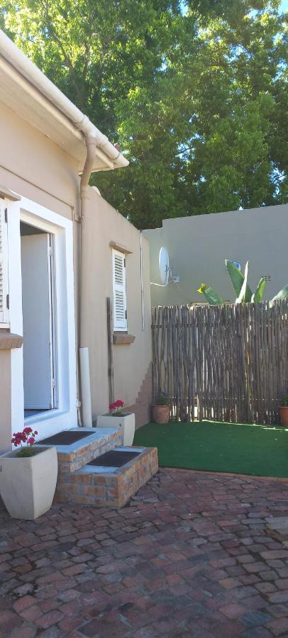 Peony Luxury Room With Wifi And Own Entrance Stellenbosch Exterior foto